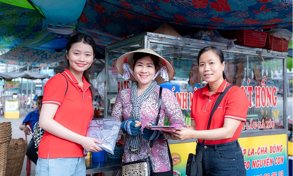 'Chạm' - triết lý phổ cập công nghệ di động của Viettel