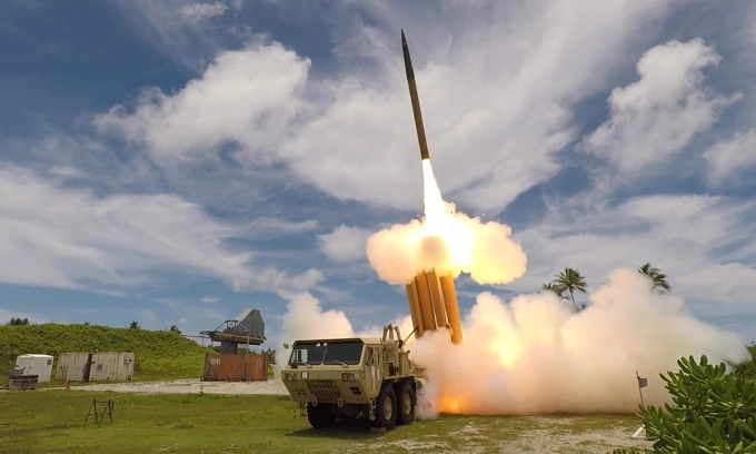 Tổ hợp THAAD khai hỏa trong thử nghiệm tại Quần đảo Marshall tháng 8/2019. Ảnh: MDA