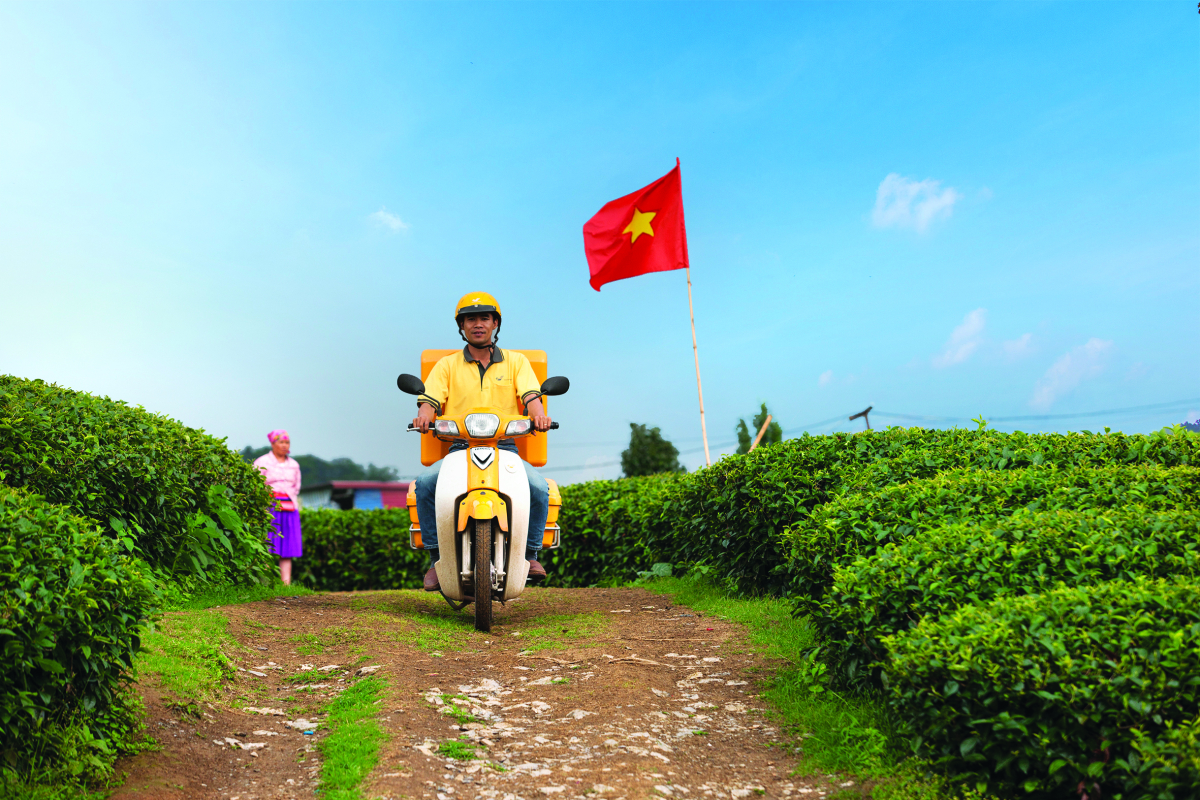 Bưu điện Việt Nam: 80 năm viết tiếp câu chuyện kết nối