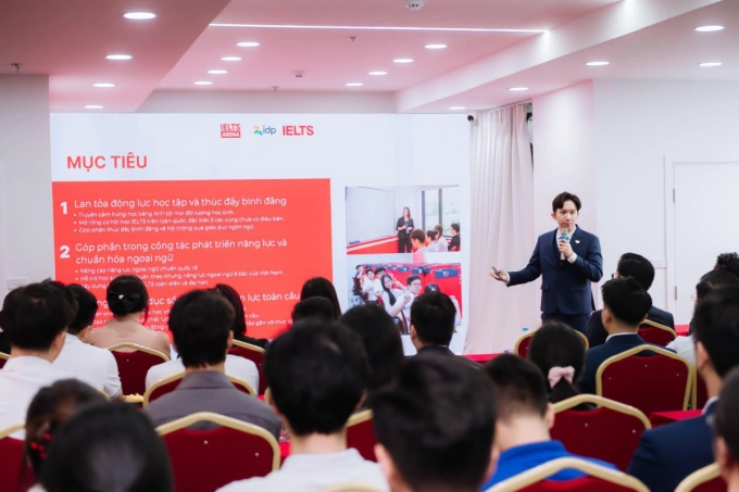 Đại diện IELTS Arena phát biểu tại sự kiện.