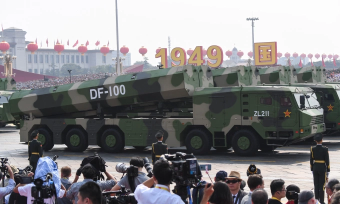 Tên lửa DF-100 tại cuộc duyệt binh ở Bắc Kinh năm 2019. Ảnh: AFP
