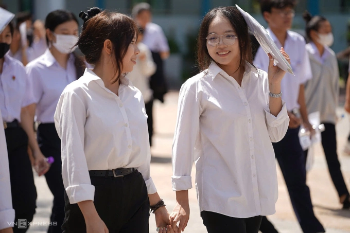 Học sinh Khánh Hòa trong kỳ thi tốt nghiệp THPT 2025, hồi tháng 6. Ảnh: Bùi Toàn