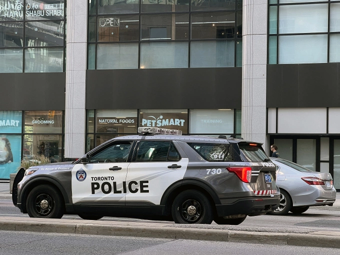 Xe tuần tra cảnh sát ở Toronto, tỉnh Ontario, Canada, ngày 16/7. Ảnh: AFP