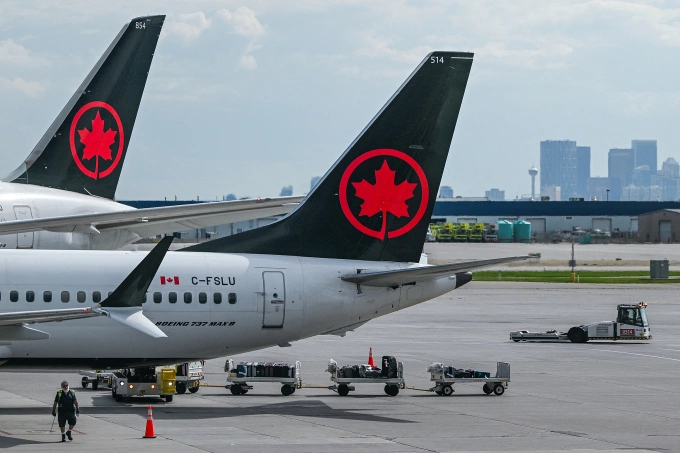 Phi cơ của Air Canada tại sân bay Calgary, Alberta, ngày 6/8. Ảnh: AFP