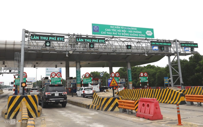 Một trạm thu phí trên cao tốc Hà Nội - Hải Phòng. Ảnh:Anh Duy