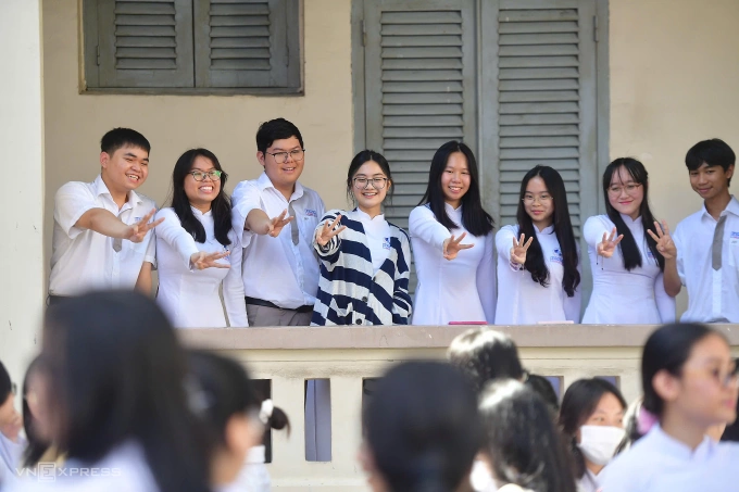 Học sinh trường THPT chuyên Lê Hồng Phong trong ngày khai giảng năm học 2024-2025. Ảnh: Thanh Tùng