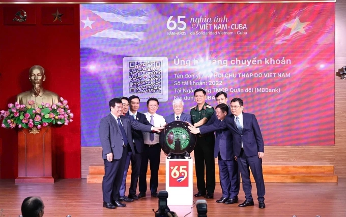 Lễ phát động chương trình ủng hộ nhân dân Cuba, ngày 13/8. Ảnh: VGP