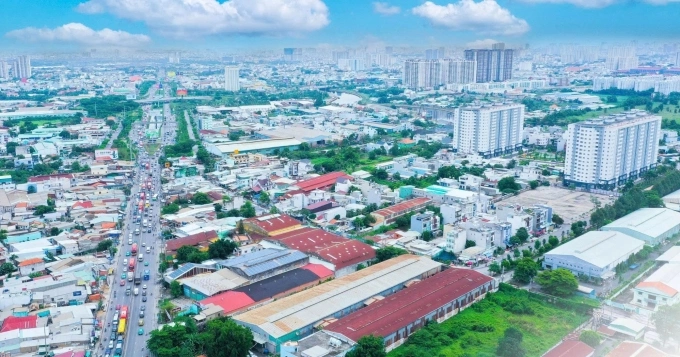 Dự án Conic Boulevard hưởng lợi trực tiếp từ việc mở rộng quốc lộ 1A - trục giao thông huyết mạch kết nối khu Tây với trung tâm TP HCM. Ảnh: Conic
