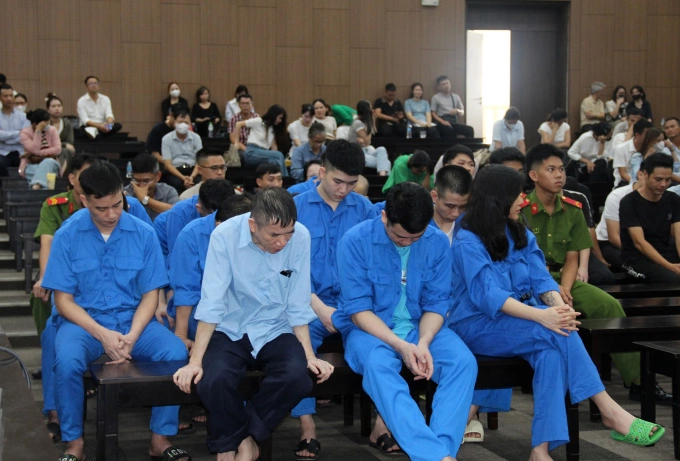 65 bị cáo bị TAND Hà Nội xét xử trong 2 ngày. Ảnh: Danh Lam