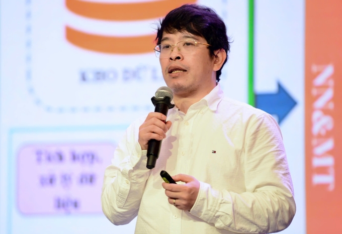 PGS.TS Nguyễn Đình Thọ, Viện phó Chiến lược, Chính sách Nông nghiệp và Môi trường, phát biểu sáng 15/8. Ảnh: Quang Định