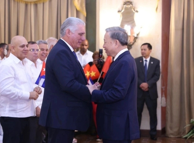 Tổng Bí thư Tô Lâm và Bí thư Thứ nhất, Chủ tịch nước Cuba Miguel Diaz-Canel Bermudez trong chuyến thăm cấp nhà nước tới Cuba của Tổng Bí thư hồi tháng 9/2024. Ảnh: Lâm Khánh