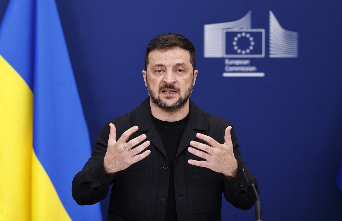 Tổng thống Ukraine Volodymyr Zelensky tại cuộc họp báo ở Brussels, Bỉ ngày 17/8. Ảnh: AFP