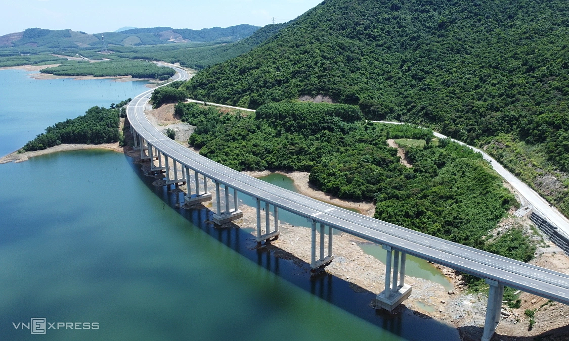 Thông tuyến cao tốc Bắc Nam từ Hà Nội đến Đà Nẵng