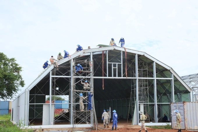 Đội Công binh số 3 xây dựng kho hậu cần cho Phái bộ UNISFA. Ảnh: ĐCB