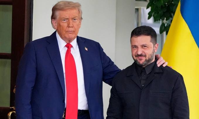 Zelensky-3-1755537797-6510-1755537803.pn