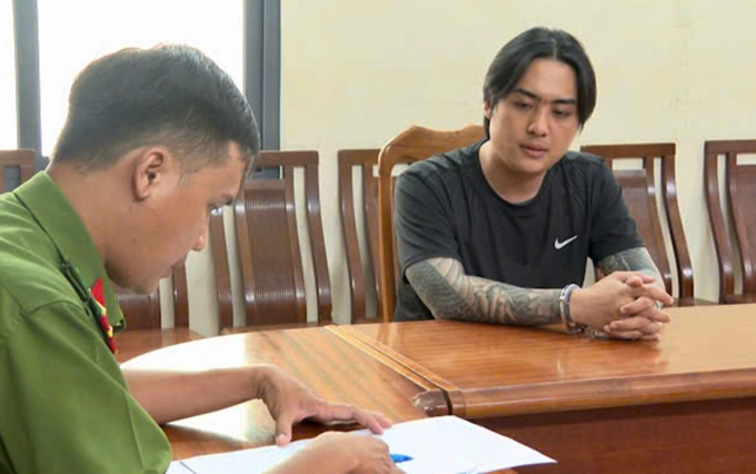 Nguyễn Văn Đang khai với cảnh sát. Ảnh: Công an cung cấp