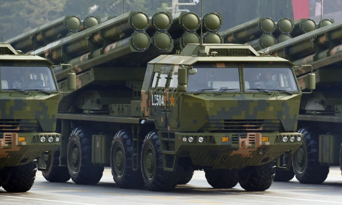 Pháo phản lực PHL-16 tại cuộc duyệt binh ở Bắc Kinh, Trung Quốc năm 2019. Ảnh: AFP