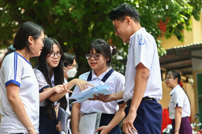Thí sinh TP HCM thi tốt nghiệp THPT 2025. Ảnh: Quỳnh Trần