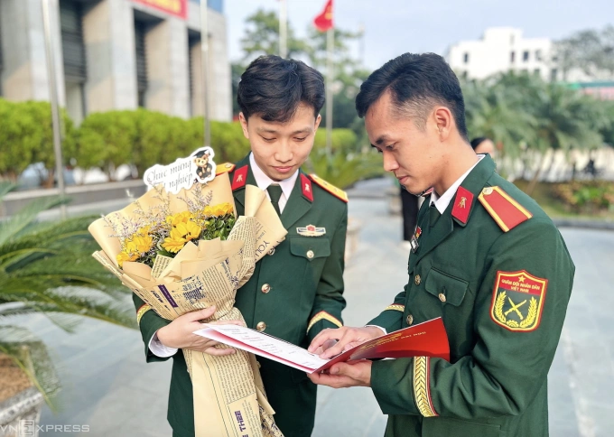 Học viên Học viện Kỹ thuật quân sự trong ngày tốt nghiệp, tháng 12/2024. Ảnh: Dương Tâm