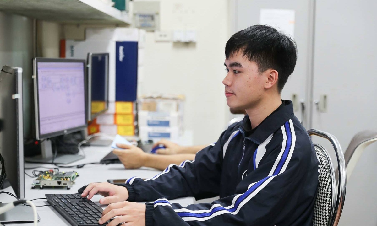 Điểm chuẩn 12 trường thuộc Đại học Quốc gia Hà Nội