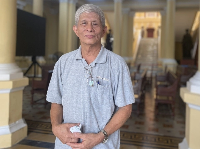 Ông Nguyễn Khoa một trong các bị hại đến dự phiên tòa. Ảnh: Hải Duyên