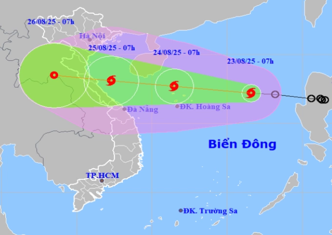 Áp thấp nhiệt đới mạnh lên thành bão Kajiki. Ảnh: NCHMF
