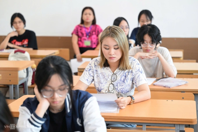 Thí sinh thi tốt nghiệp THPT 2025 tại Hà Nội Ảnh: Giang Huy