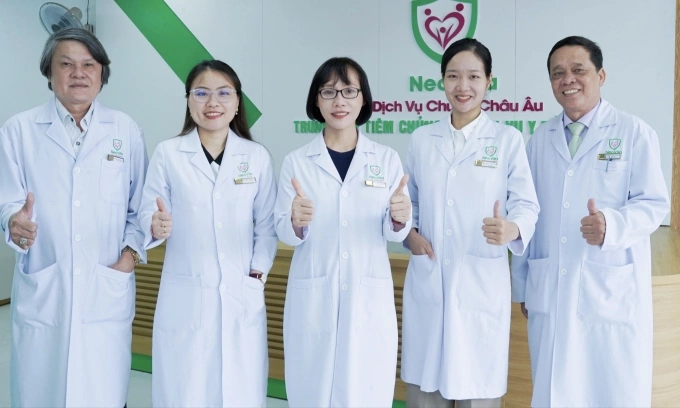 Đội ngũ bác sĩ giàu kinh nghiệm của NeoVita. Ảnh: NeoVita