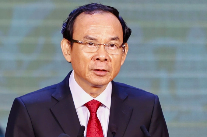 Bí thư Thành ủy TP HCM Nguyễn Văn Nên phát biểu tại một cuộc họp ngày 30/6. Ảnh: Quỳnh Trần