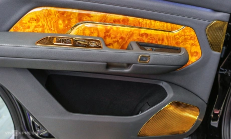 VinFast ra mắt Lạc Hồng 900 LX - SUV dành cho nguyên thủ VinFast ra mắt Lạc Hồng 900 LX - SUV dành cho nguyên thủ