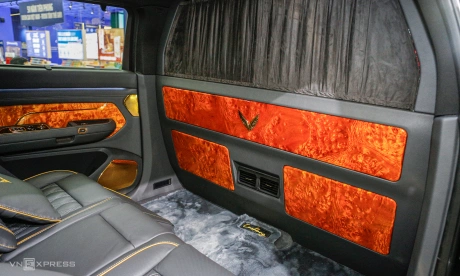 VinFast ra mắt Lạc Hồng 900 LX - SUV dành cho nguyên thủ VinFast ra mắt Lạc Hồng 900 LX - SUV dành cho nguyên thủ