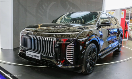 VinFast ra mắt Lạc Hồng 900 LX - SUV dành cho nguyên thủ VinFast ra mắt Lạc Hồng 900 LX - SUV dành cho nguyên thủ