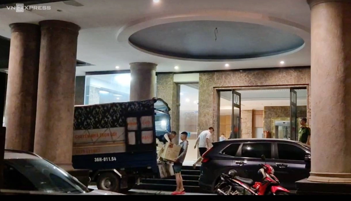 Cuộc khám xét dinh thự và công ty của 'bầu Đoan' diễn ra thế nào