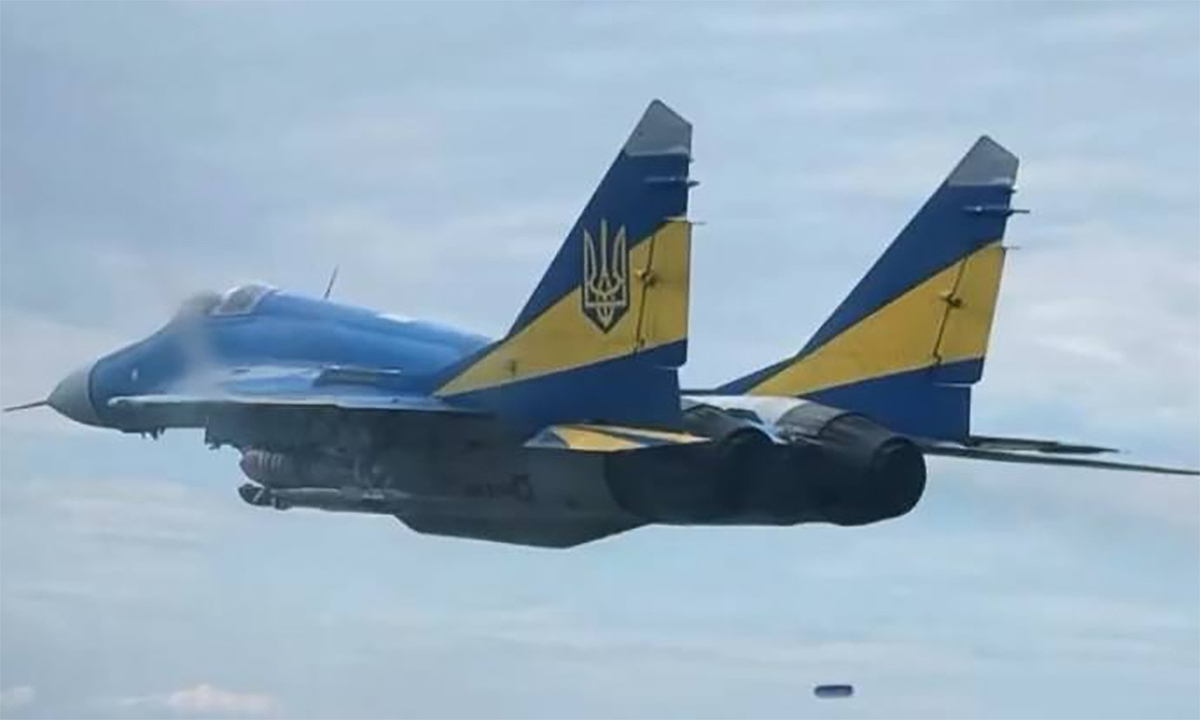 MiG-29 Ukraine trang bị bom lượn giống Nga