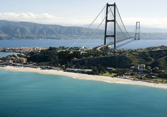 Thiết kế đồ họa của cầu nối đảo Sicily và phần lãnh thổ chính của Italy. Ảnh: WeBuild