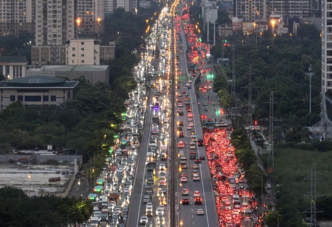 Giao thông ở Hà Nội. Ảnh: Ngọc Thành