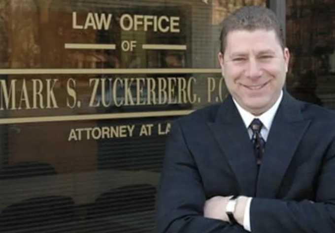 Luật sư Mark Zuckerberg. Ảnh: iammarkzuckerberg.com Luật sư Mark Zuckerberg. Ảnh: iammarkzuckerberg.com