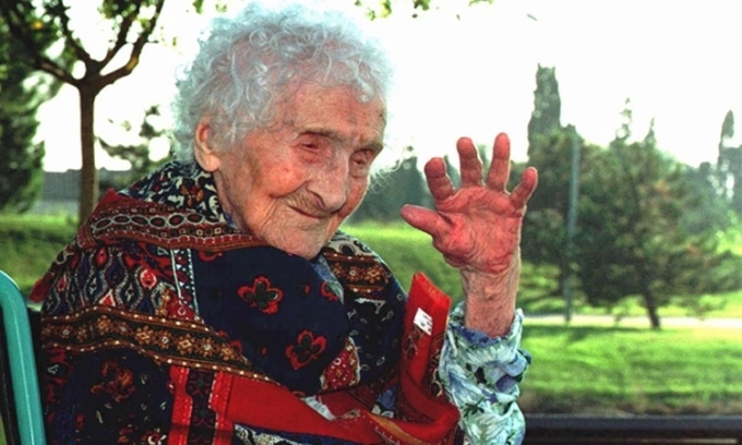 Cụ bà Jeanne Calment giữ kỷ lục về tuổi thọ cao nhất thế giới. Ảnh: The Philadelphia Enquirer