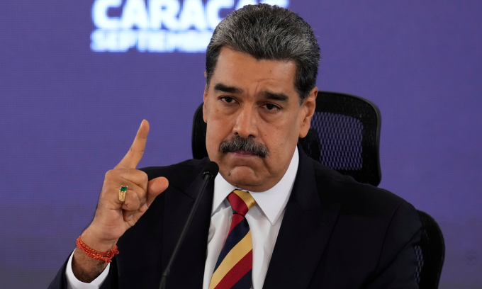 Tổng thống Venezuela Nicolas Maduro phát biểu tại cuộc họp báo ở Caracas hôm 1/9. Ảnh: AP Tổng thống Venezuela Nicolas Maduro phát biểu tại cuộc họp báo ở Caracas hôm 1/9. Ảnh: AP