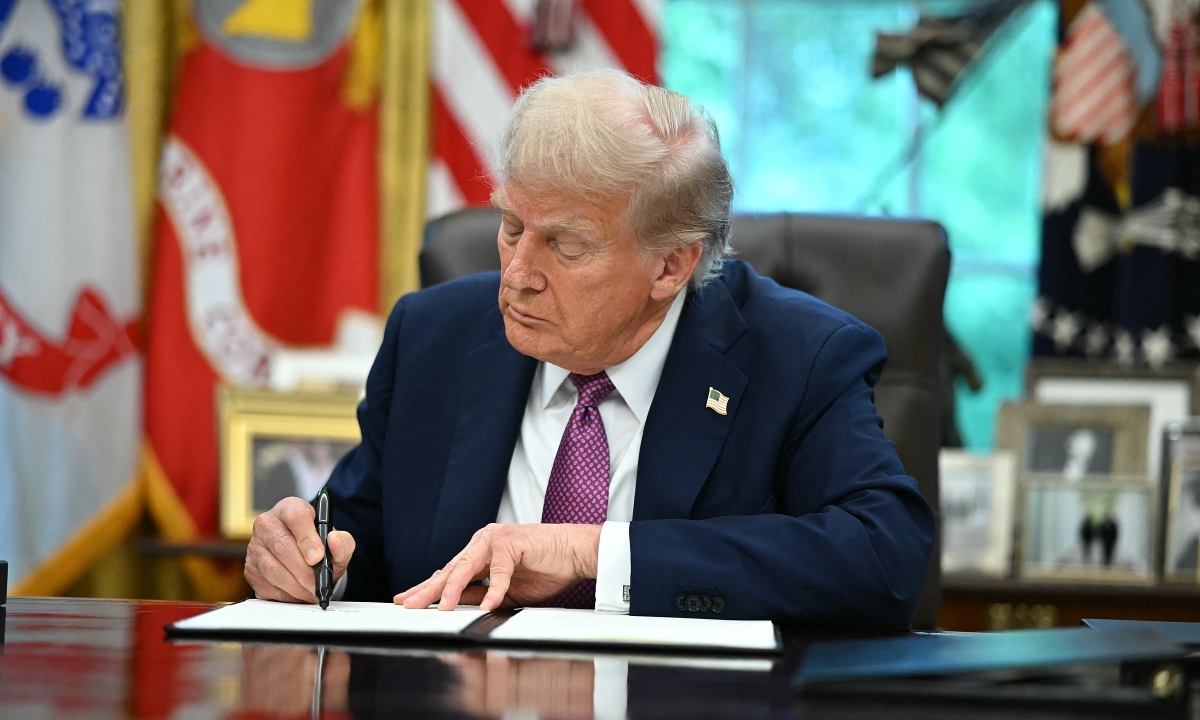 Ông Trump ký sắc lệnh đổi tên Bộ Quốc phòng thành Bộ Chiến tranh