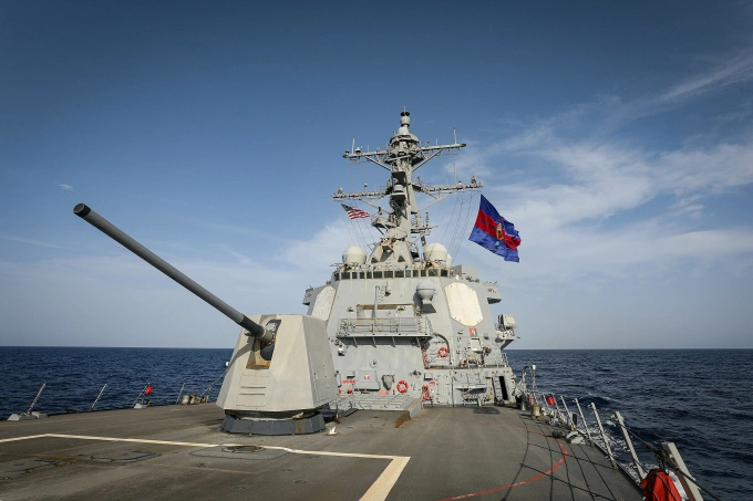 Khu trục hạm USS Jason Dunham khi đến thăm Scotland vào năm 2014. Ảnh: US Navy
