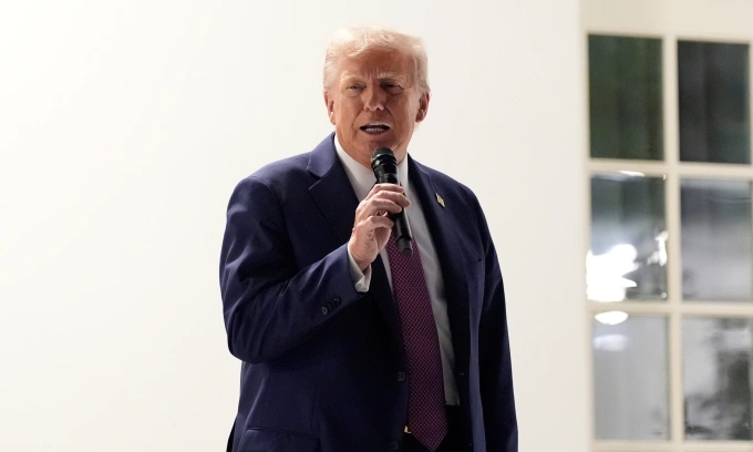 Tổng thống Mỹ Donald Trump tại Nhà Trắng hôm 5/9. Ảnh: AP