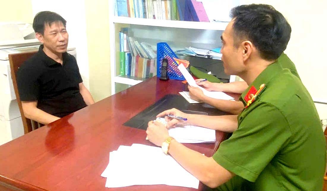 Bốn kiểm lâm bị điều tra nhận hơn 3 tỷ đồng của giang hồ Mạnh 'Gỗ'
