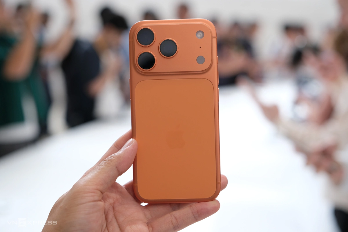 Ảnh iPhone 17 Pro và 17 Pro Max thiết kế hoàn toàn mới