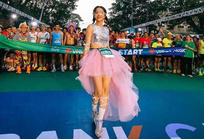 Thùy Trang lần đầu cosplay phong cách tiệc tùng. Ảnh: Nhân vật cung cấp