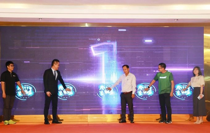 Nghi thức khởi động VM Cần Thơ. Ảnh: Đức Đồng