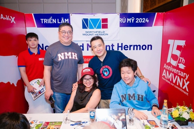 Trường THPT nội trú Northfield Mount Hermon School tại sự kiện của AMVNX. Ảnh: AMVNX