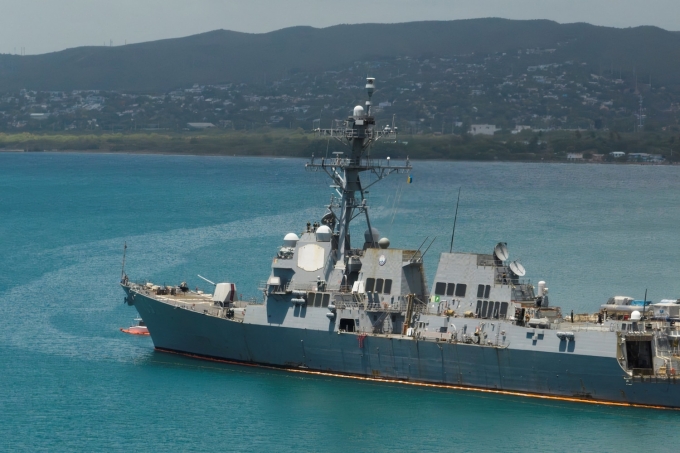 Khu trục hạm USS Jason Dunham tại Puerto Rico ngày 6/9. Ảnh: Reuters
