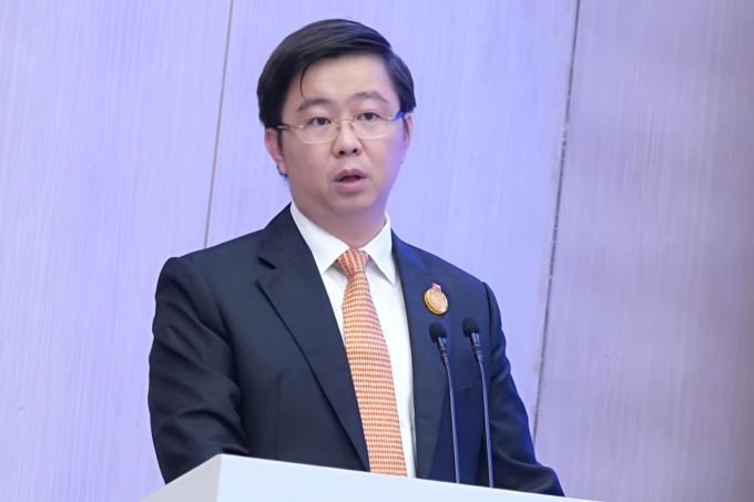 Thứ trưởng Bùi Hoàng Phương chia sẻ tại Hội nghị Đối thoại Bàn tròn, trong khuôn khổ Hội nghị Thượng đỉnh Thương mại và Đầu tư Trung Quốc - ASEAN 2025. Ảnh: TTTT