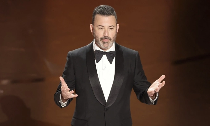 Jimmy Kimmel phát biểu khai mạc tại lễ trao giải Oscar lần thứ 96 ở Hollywood hồi tháng 3/2024. Ảnh: Reuters